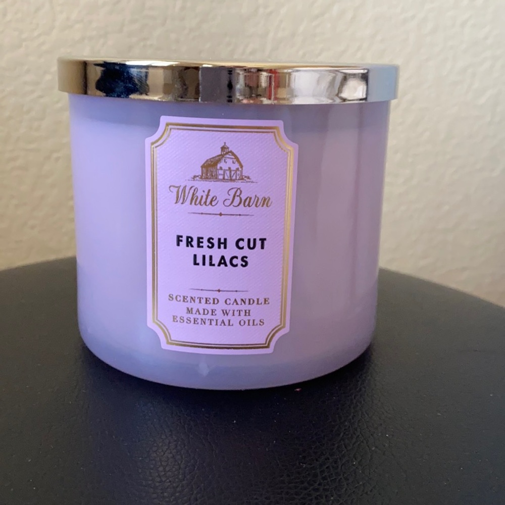 Bath and Body Works Fresh Cut Lilac Candle
